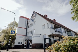 Bibliotheek Bergen.jpg
