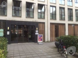 Foto Bibliotheek Puttershoek gebouw