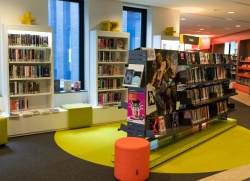Foto bibliotheek in Rucphen-binnenzijde